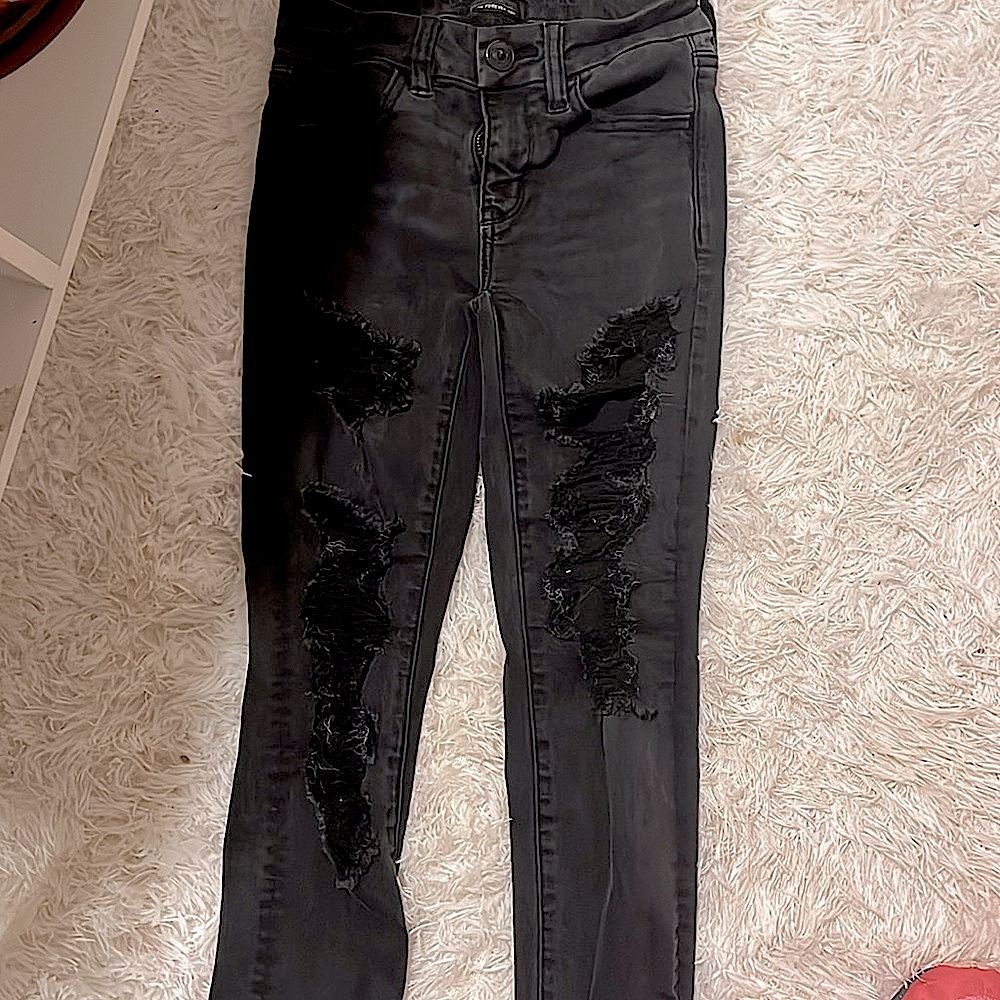 AE Size 0S Black Distressed Denimn - Picture 4 of 7